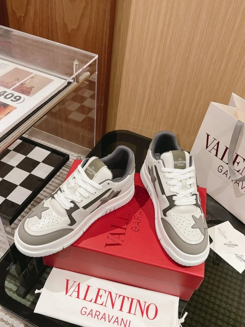 Unisex Valentino Low Shoes 35841