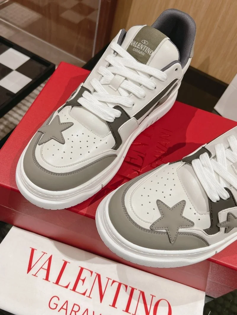 Unisex Valentino Low Shoes 35841