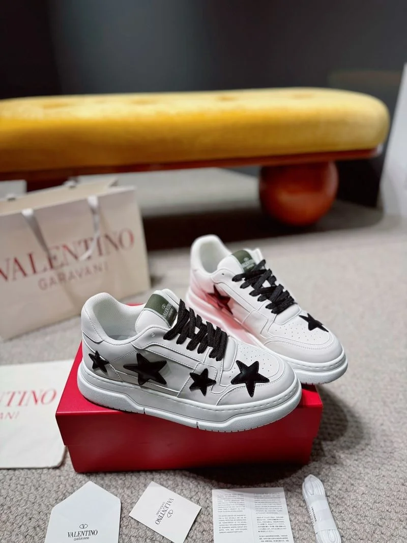 Valentino Low Shoes Trendy 35843
