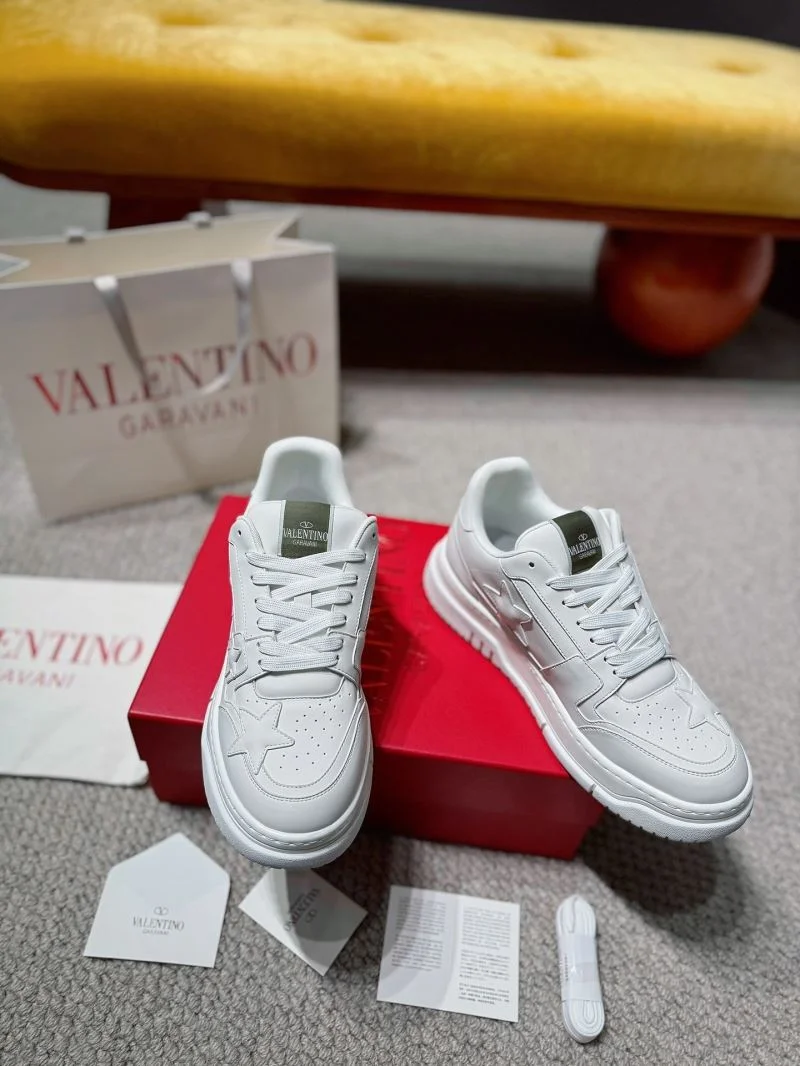 Valentino Low Shoes ZeroBulk 35846