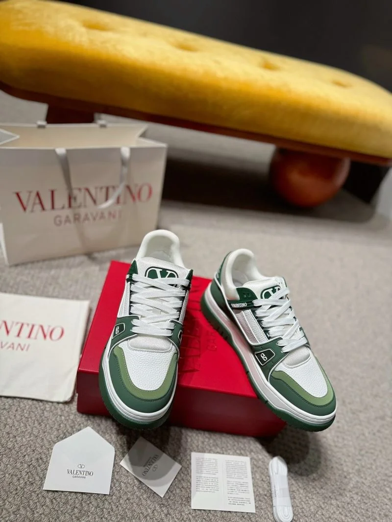 Unisex Valentino Low Shoes 35839