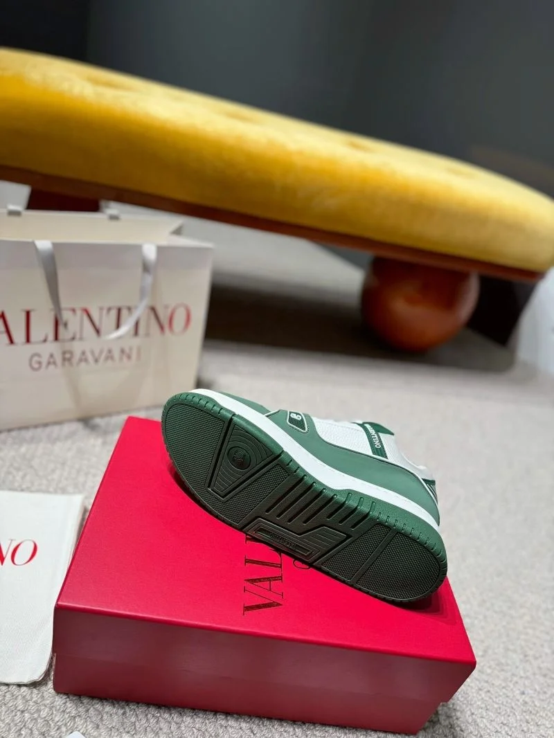 Unisex Valentino Low Shoes 35839