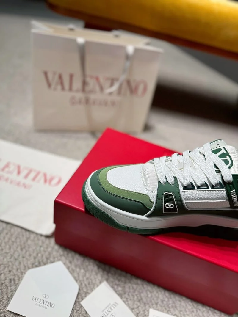 Unisex Valentino Low Shoes 35839