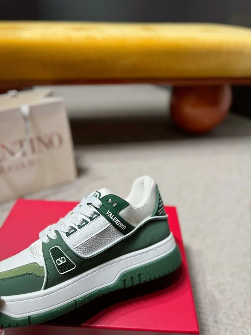 Unisex Valentino Low Shoes 35839