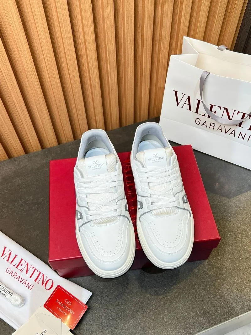 SunProtective Valentino Low Shoes 35835