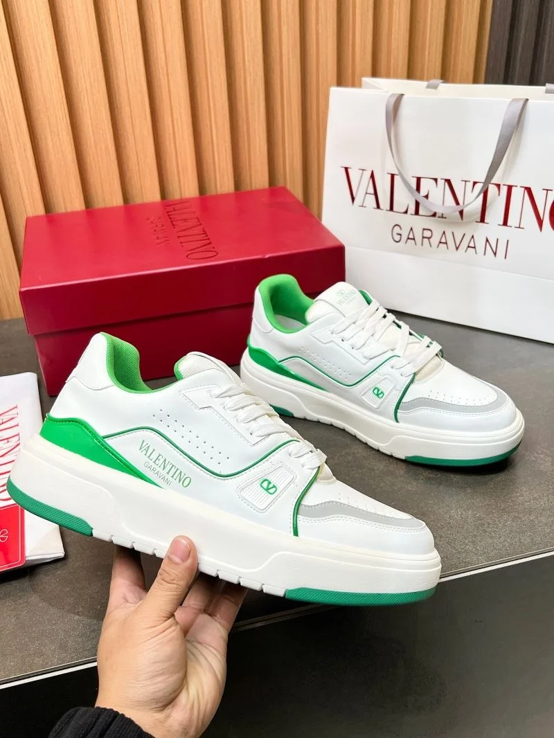 WeatherProof Valentino Low Shoes 35833