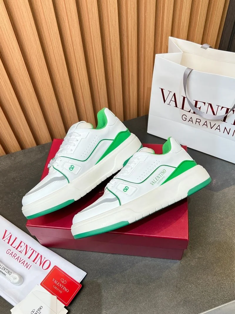 WeatherProof Valentino Low Shoes 35833