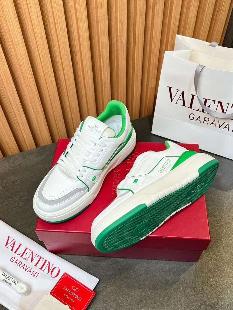WeatherProof Valentino Low Shoes 35833