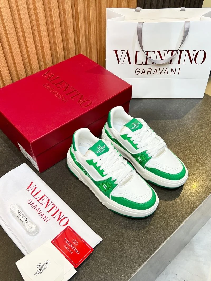 Sporty Valentino Low Shoes 35829