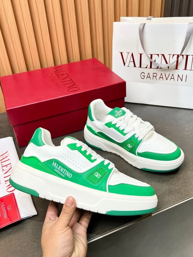 Sporty Valentino Low Shoes 35829