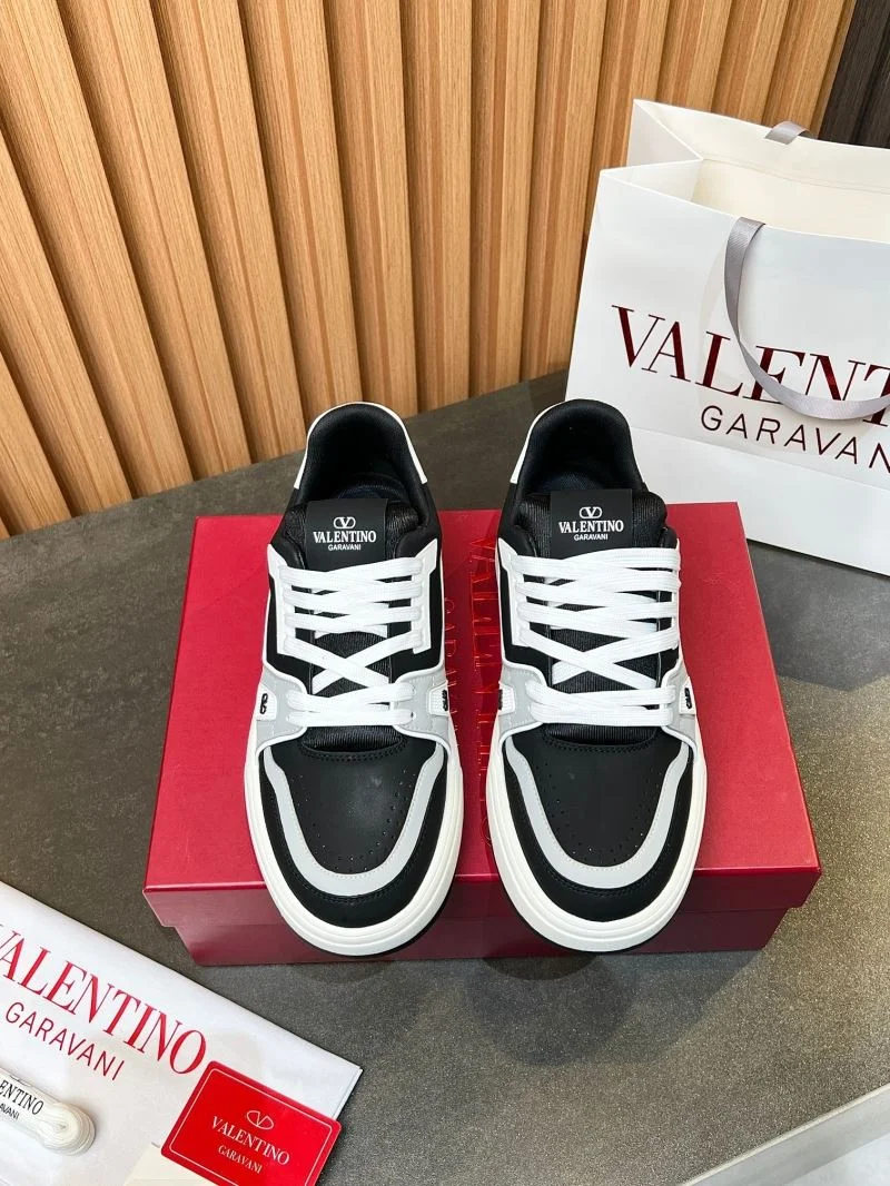 Valentino Low Shoes Functional 35824