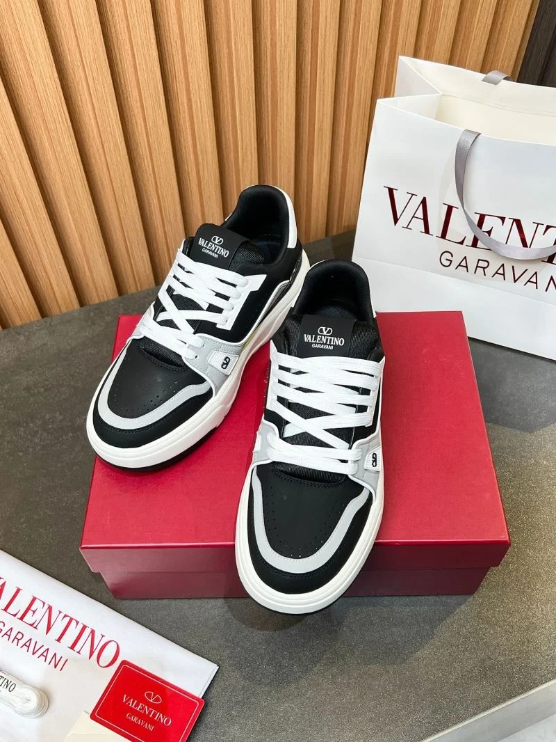 Valentino Low Shoes Functional 35824