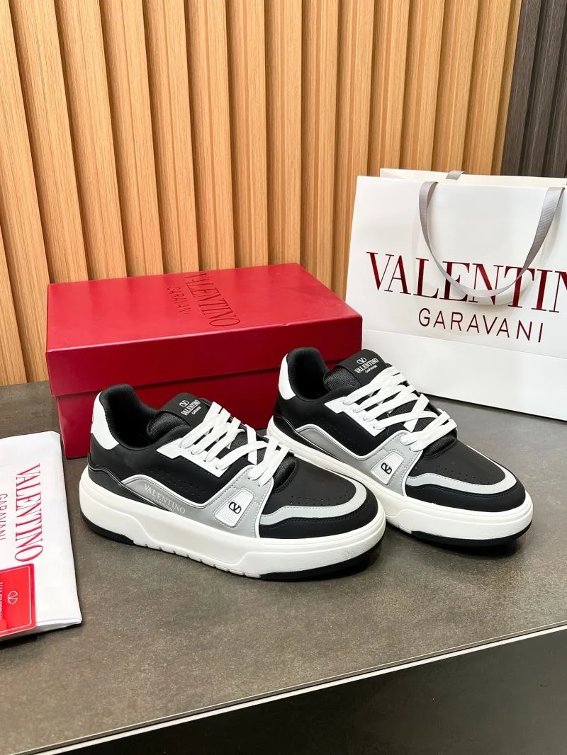 Valentino Low Shoes Functional 35824