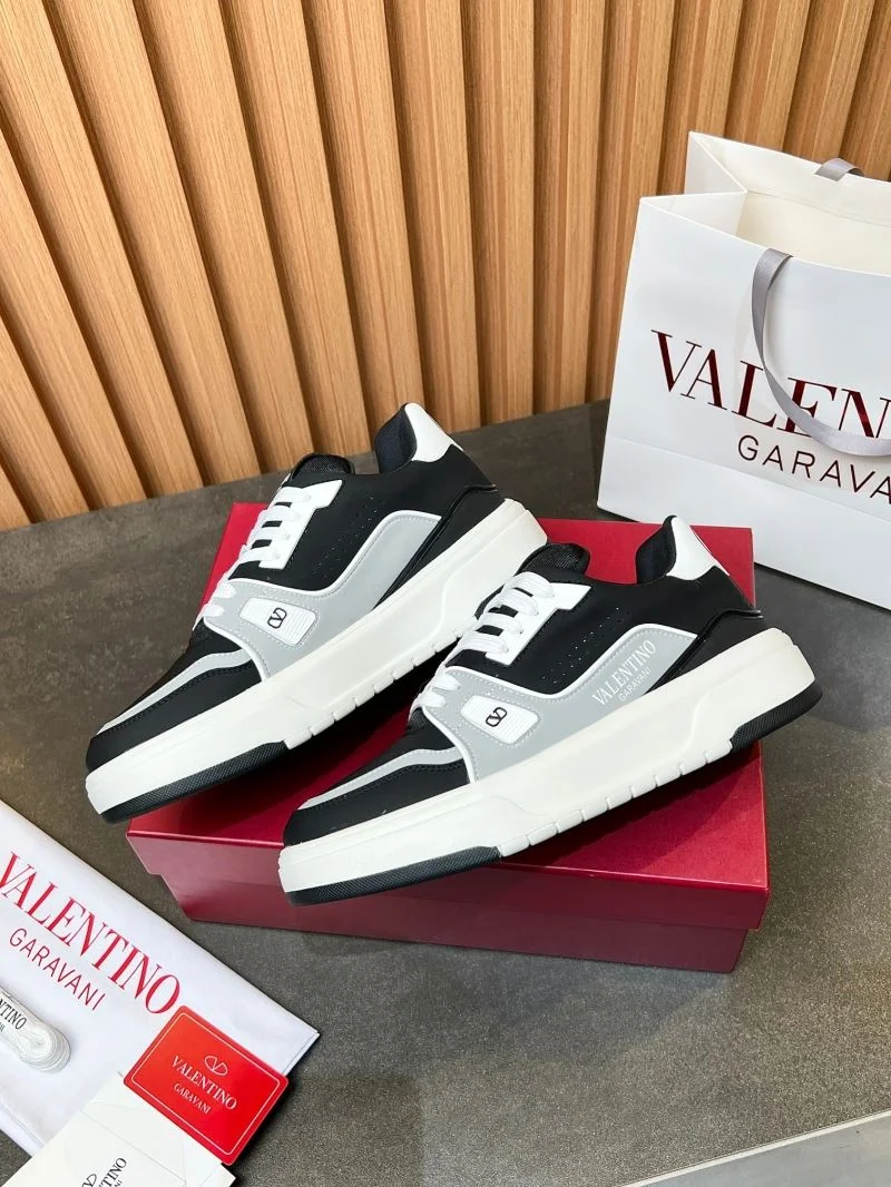 Valentino Low Shoes Functional 35824