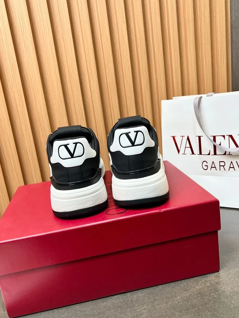 Valentino Low Shoes Functional 35824