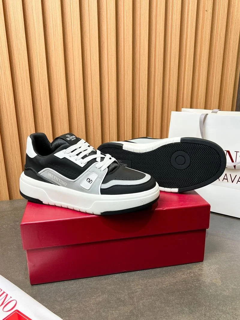 Valentino Low Shoes Functional 35824