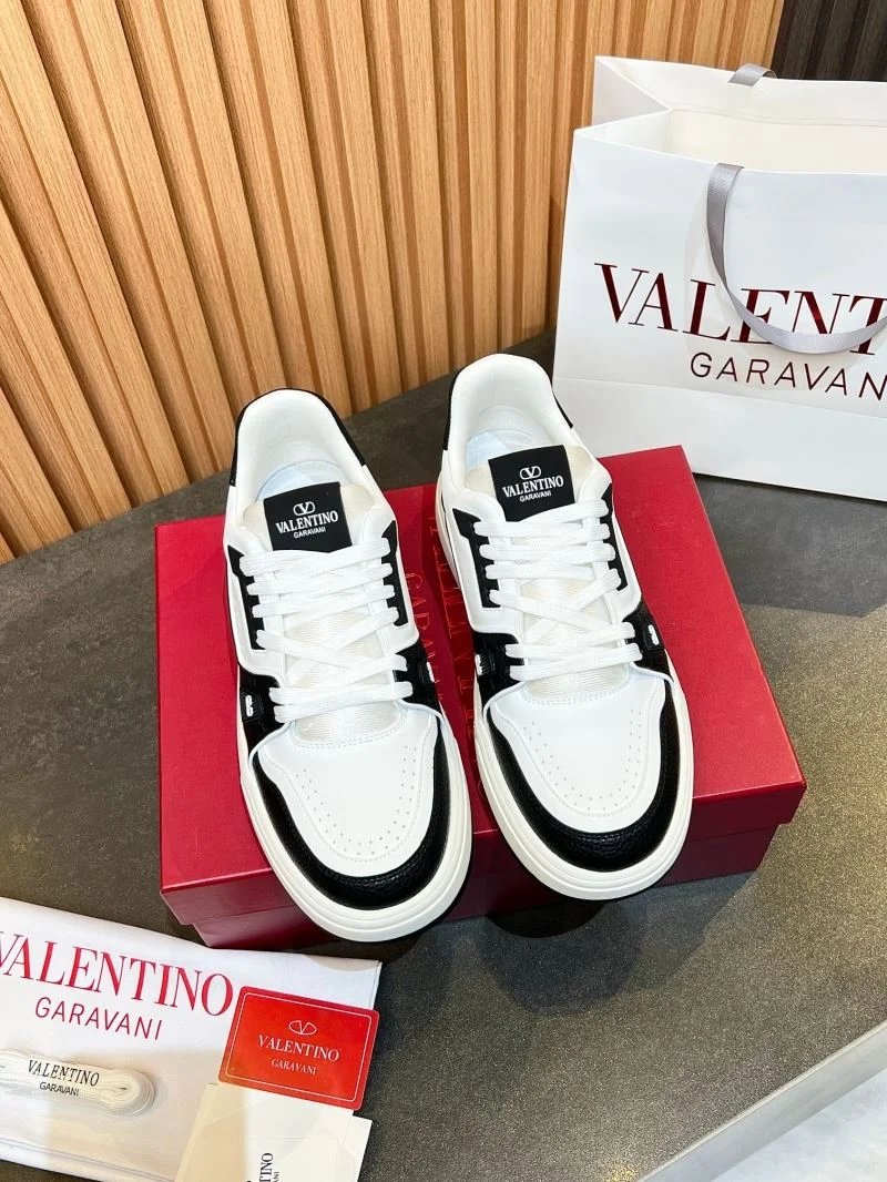 FashionForward Valentino Low Shoes 35831