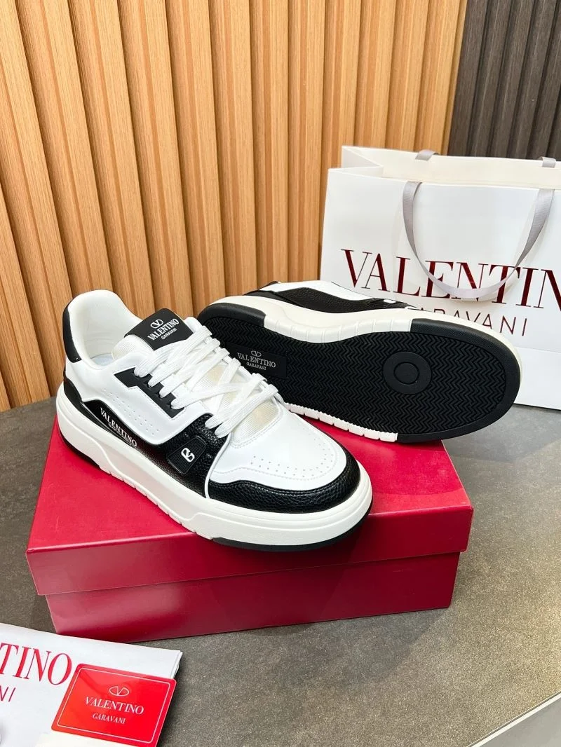 FashionForward Valentino Low Shoes 35831