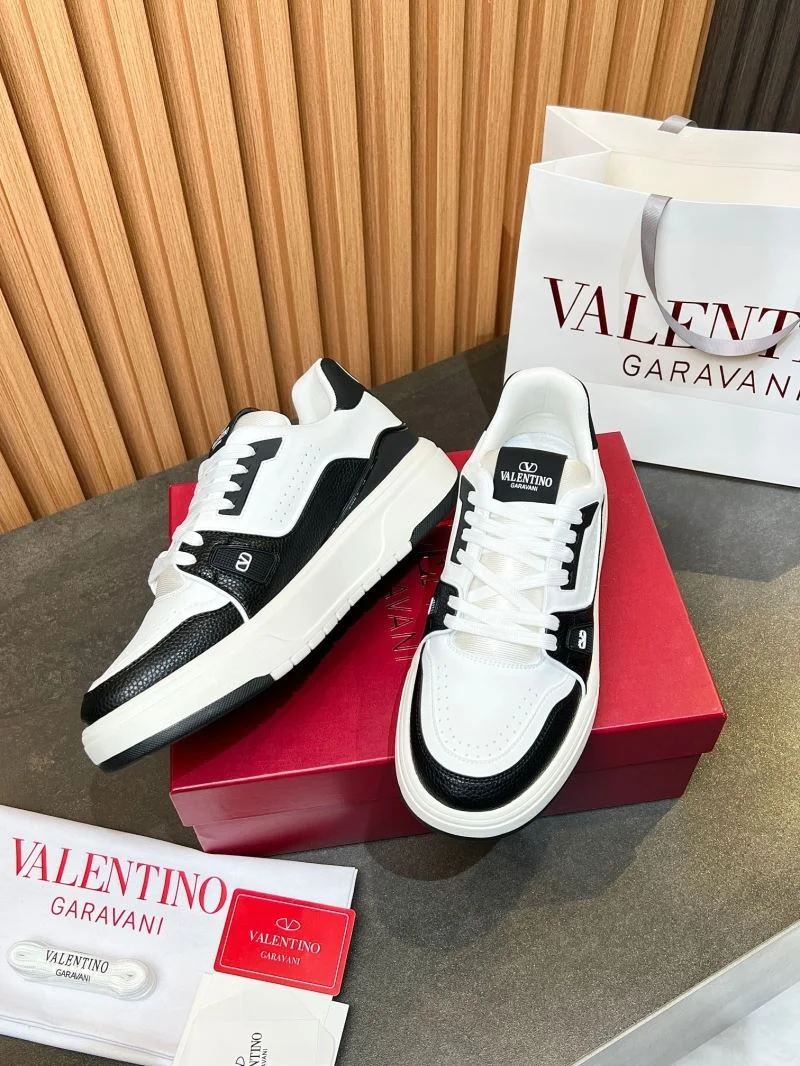 FashionForward Valentino Low Shoes 35831