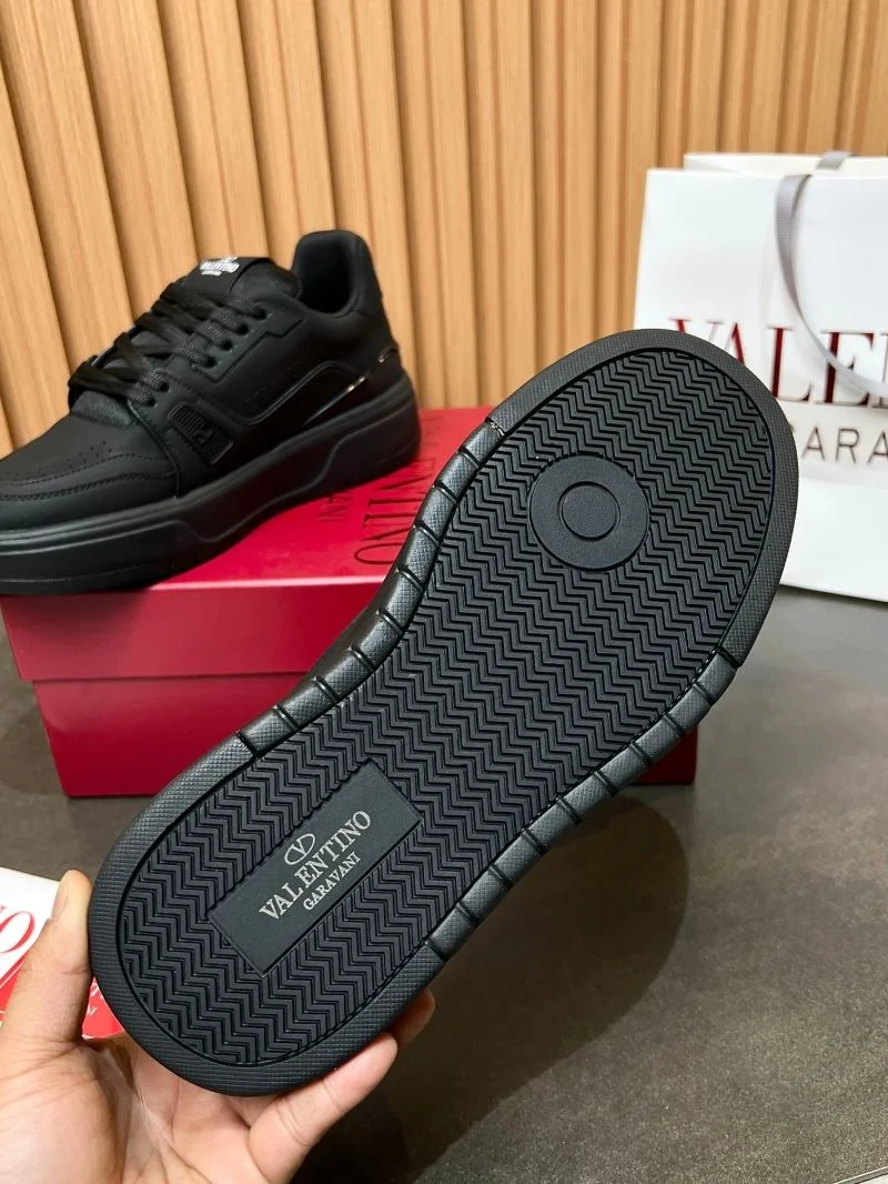 Valentino Low Shoes Trendy 35830