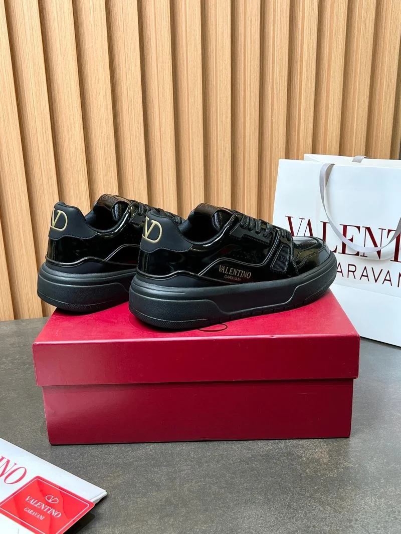 Unisex Valentino Low Shoes 35827