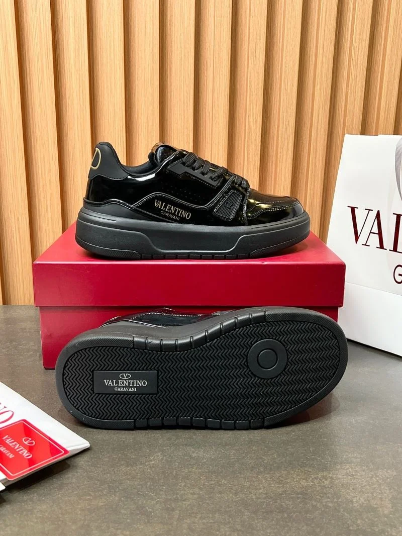 Unisex Valentino Low Shoes 35827