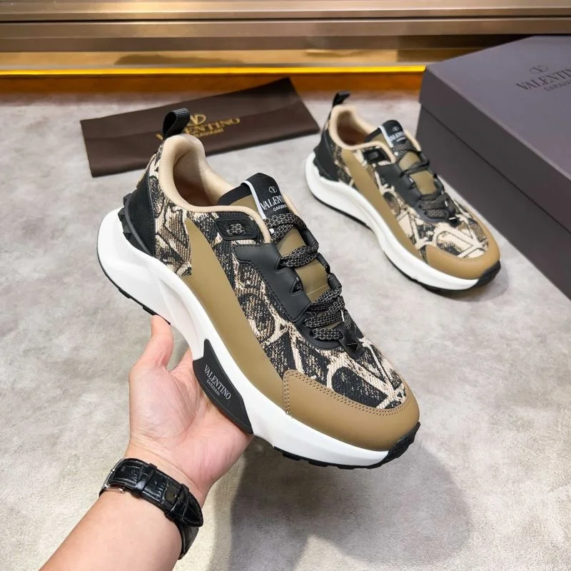 HighPerformance Valentino Low Shoes 35822