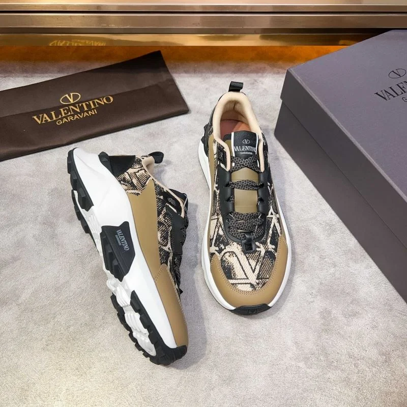 HighPerformance Valentino Low Shoes 35822