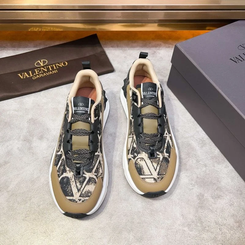 HighPerformance Valentino Low Shoes 35822