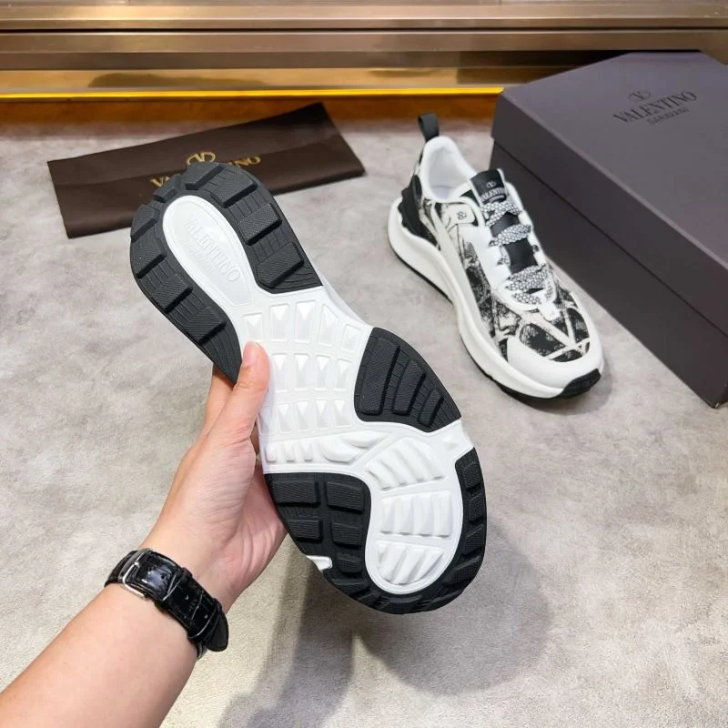 Affordable Valentino Low Shoes 35812