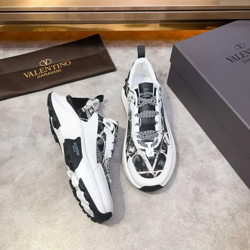 Affordable Valentino Low Shoes 35812