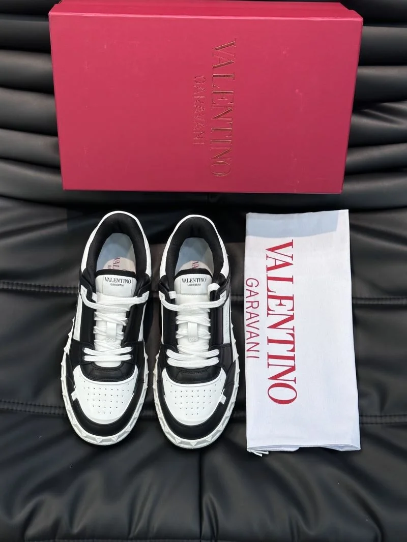 Valentino Low Shoes Trendy 35821