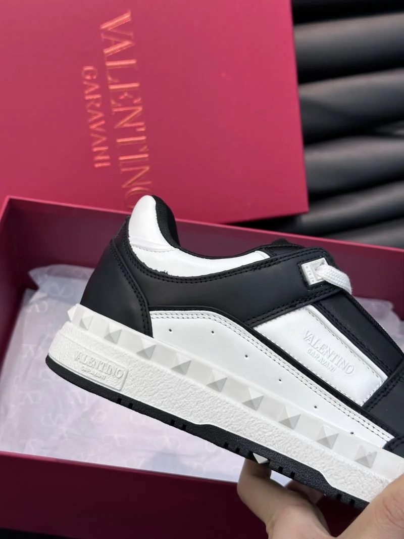 Valentino Low Shoes Trendy 35821