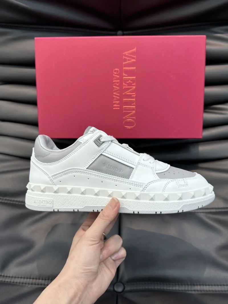 Valentino Low Shoes ModernLook 35818