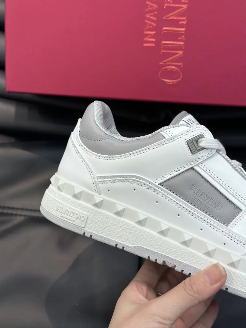 Valentino Low Shoes ModernLook 35818