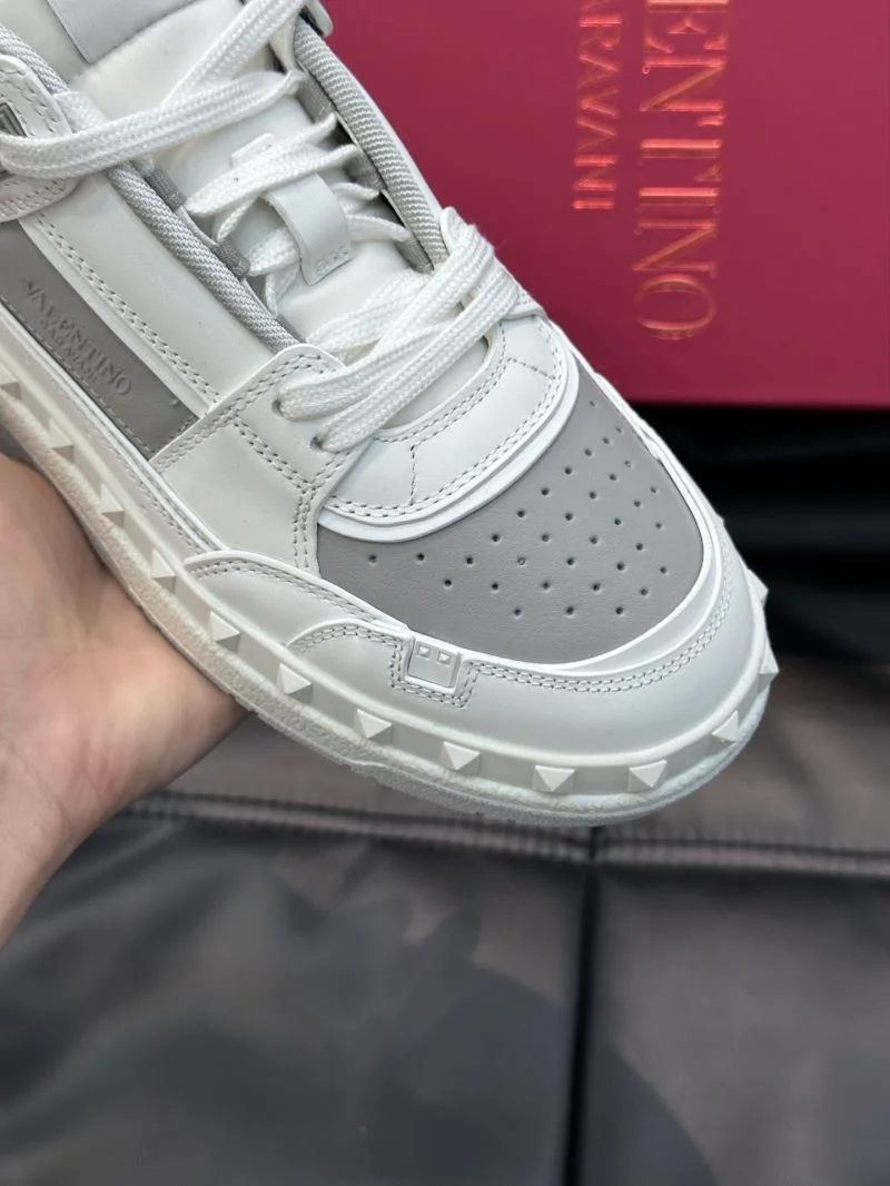 Valentino Low Shoes ModernLook 35818