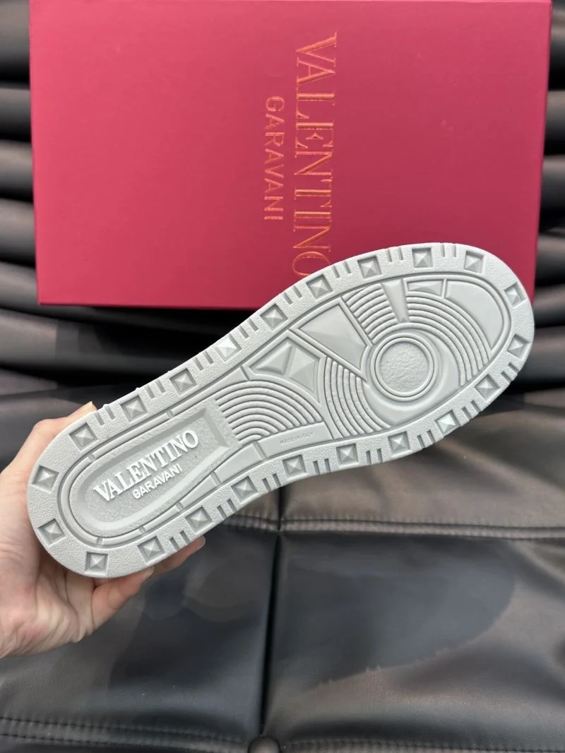 Valentino Low Shoes ModernLook 35818