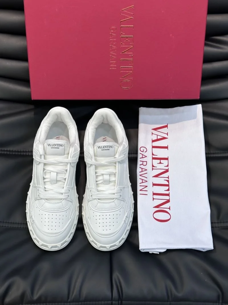 Valentino Low Shoes Practical 35811