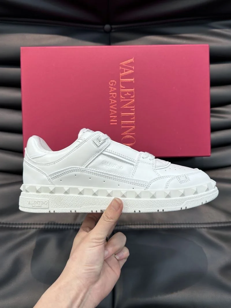 Valentino Low Shoes Practical 35811
