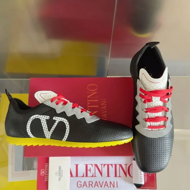 Valentino Low Shoes Bright 36286