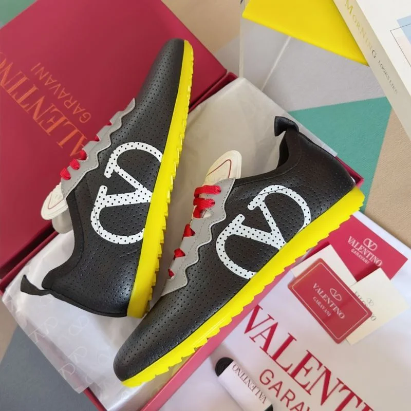 Valentino Low Shoes Bright 36286