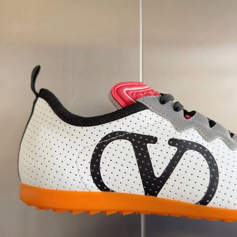Valentino Low Shoes Vibrant 36287