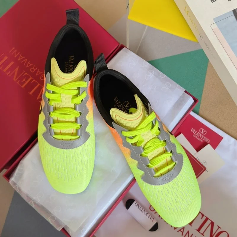 Vibrant Valentino Low Shoes 36281