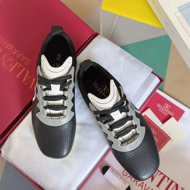 RelaxedFit Valentino Low Shoes 36291