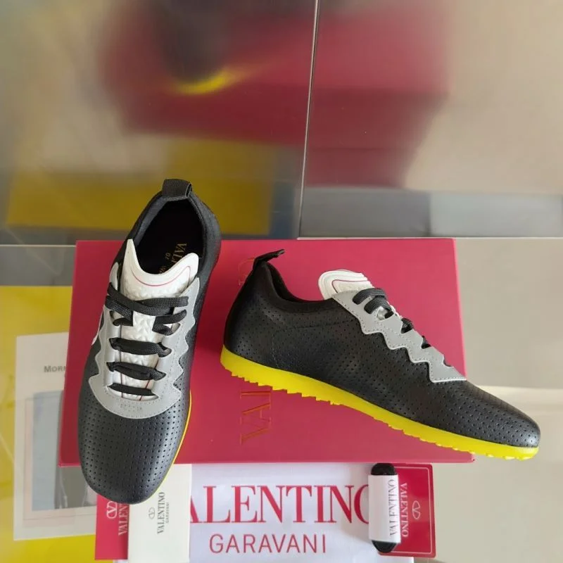 RelaxedFit Valentino Low Shoes 36291