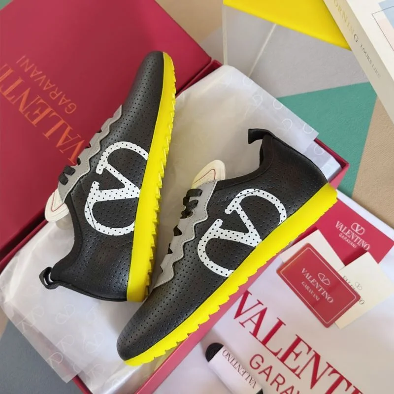 RelaxedFit Valentino Low Shoes 36291