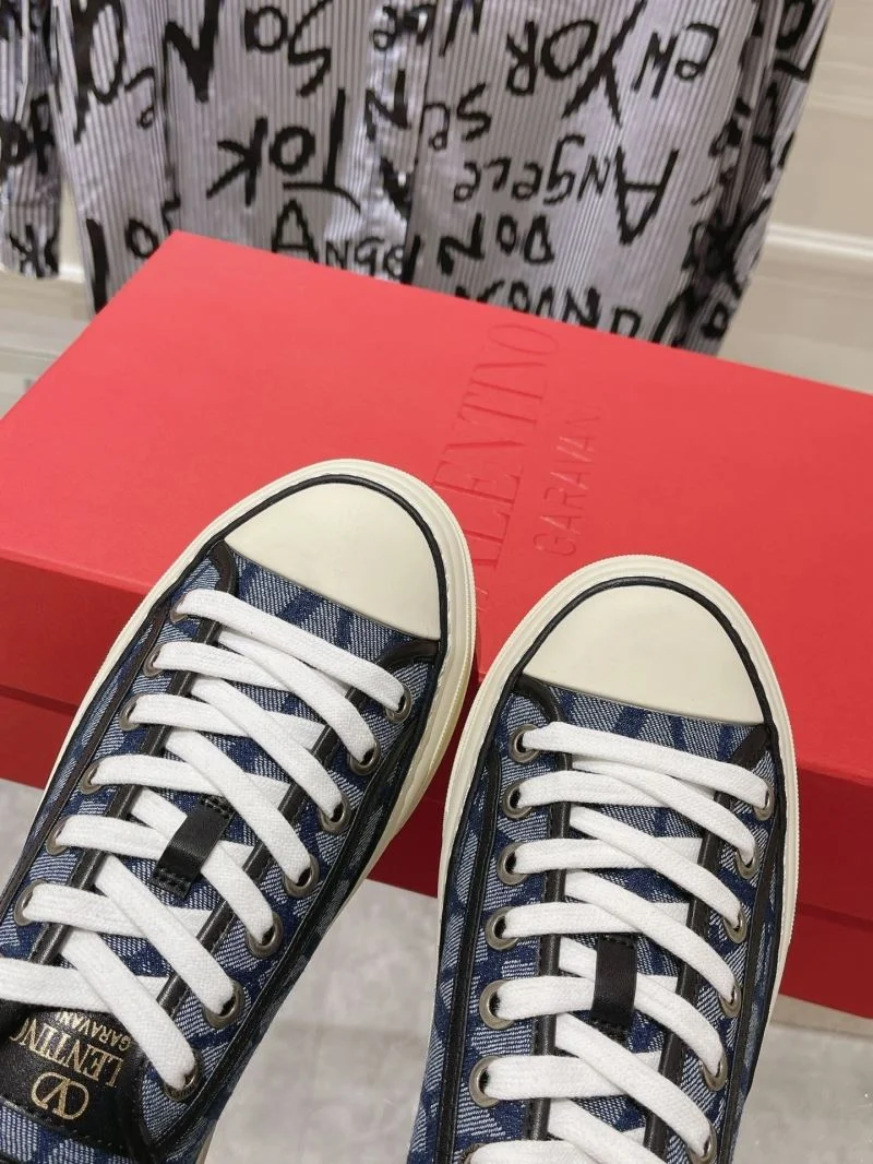 Valentino Low Shoes WeatherProof 36274