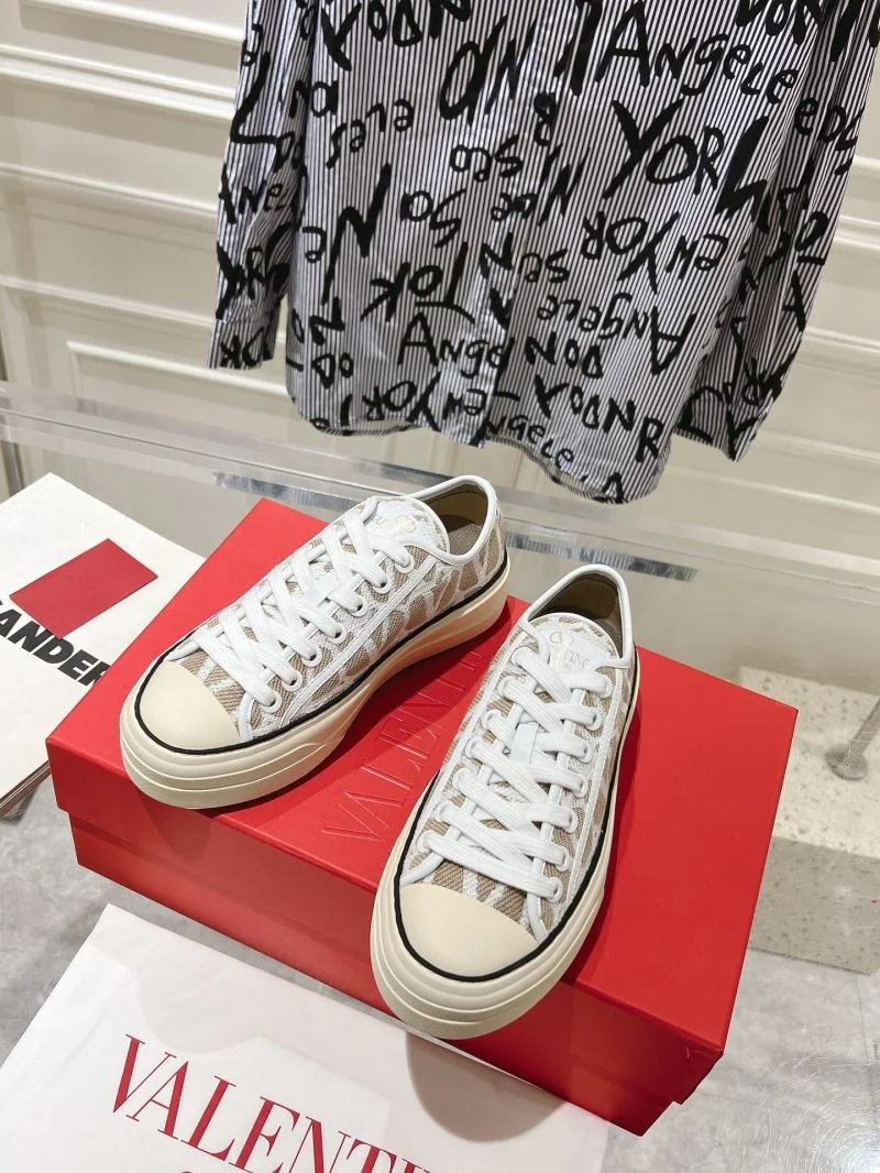 Contemporary Valentino Low Shoes 36261