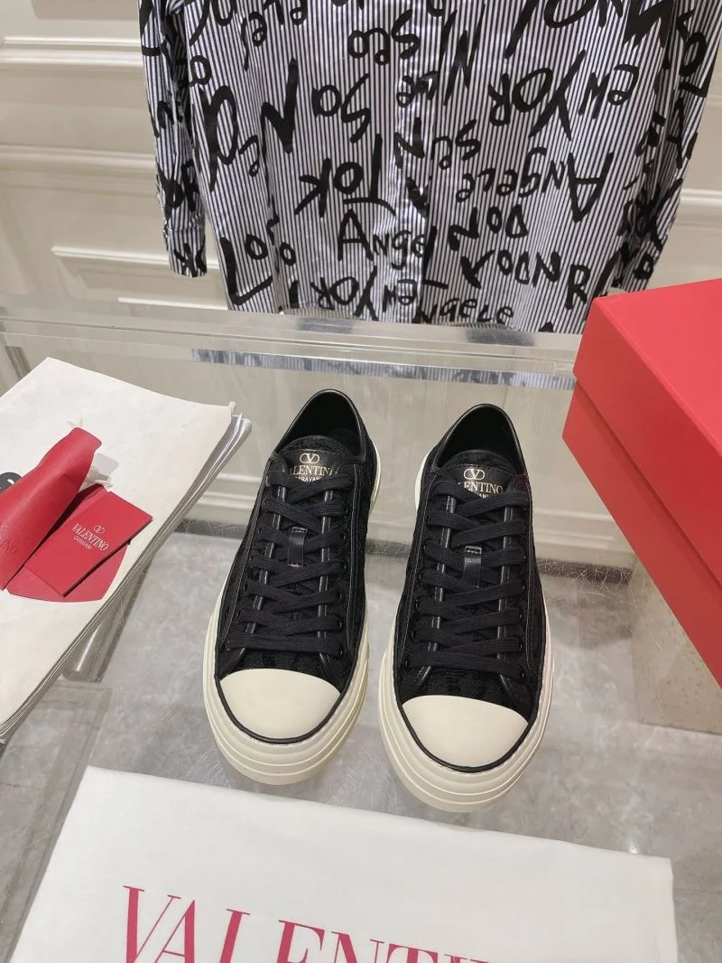 Valentino Low Shoes Comfortable 36260