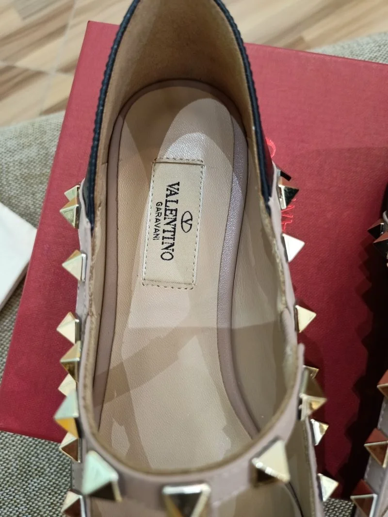 Valentino Low Shoes Lightweight 36709